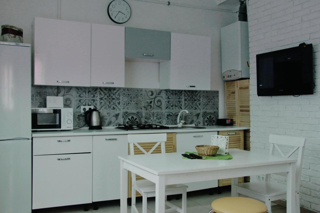 Flat In Cottage Close To The Centre Parking, Wifi, Bbq Λβιβ Εξωτερικό φωτογραφία